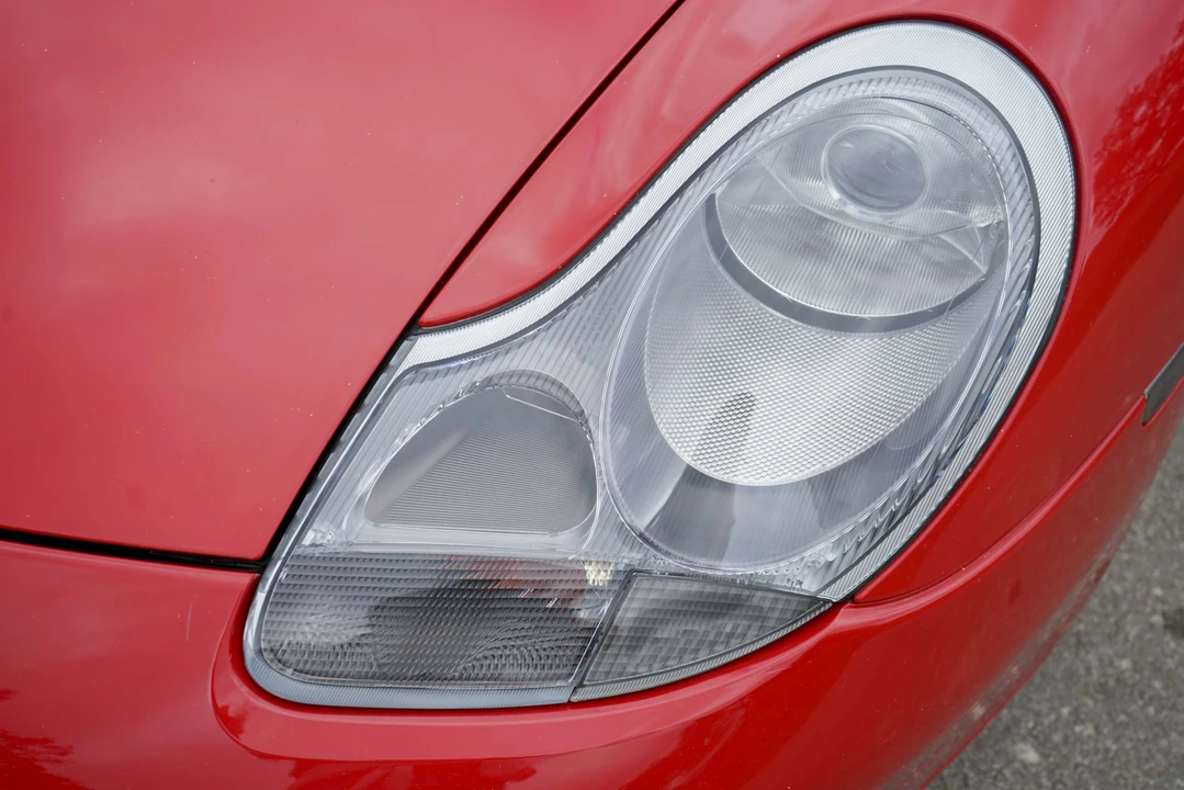 1999 Porsche 996 Carrera - Image 24 of 31