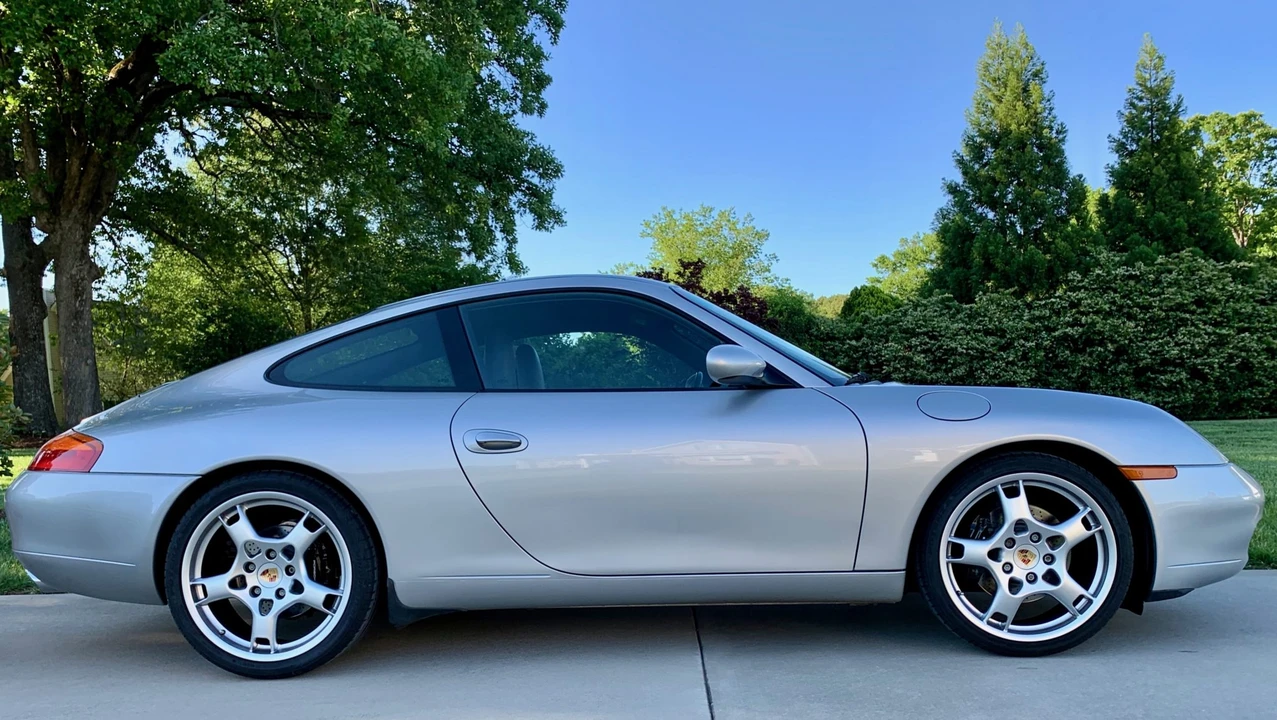 1999 Porsche 996 Carrera - Image 28 of 31