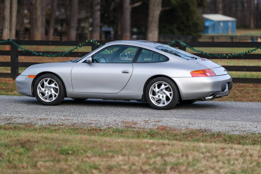 1999 Porsche 996 Carrera - Image 30 of 31