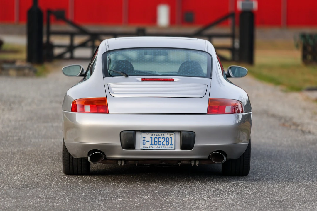 1999 Porsche 996 Carrera - Image 26 of 31