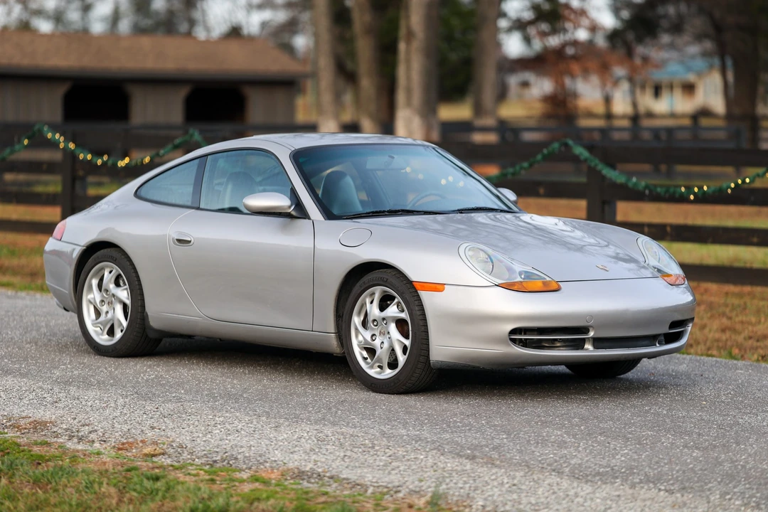 1999 Porsche 996 Carrera - Image 13 of 31