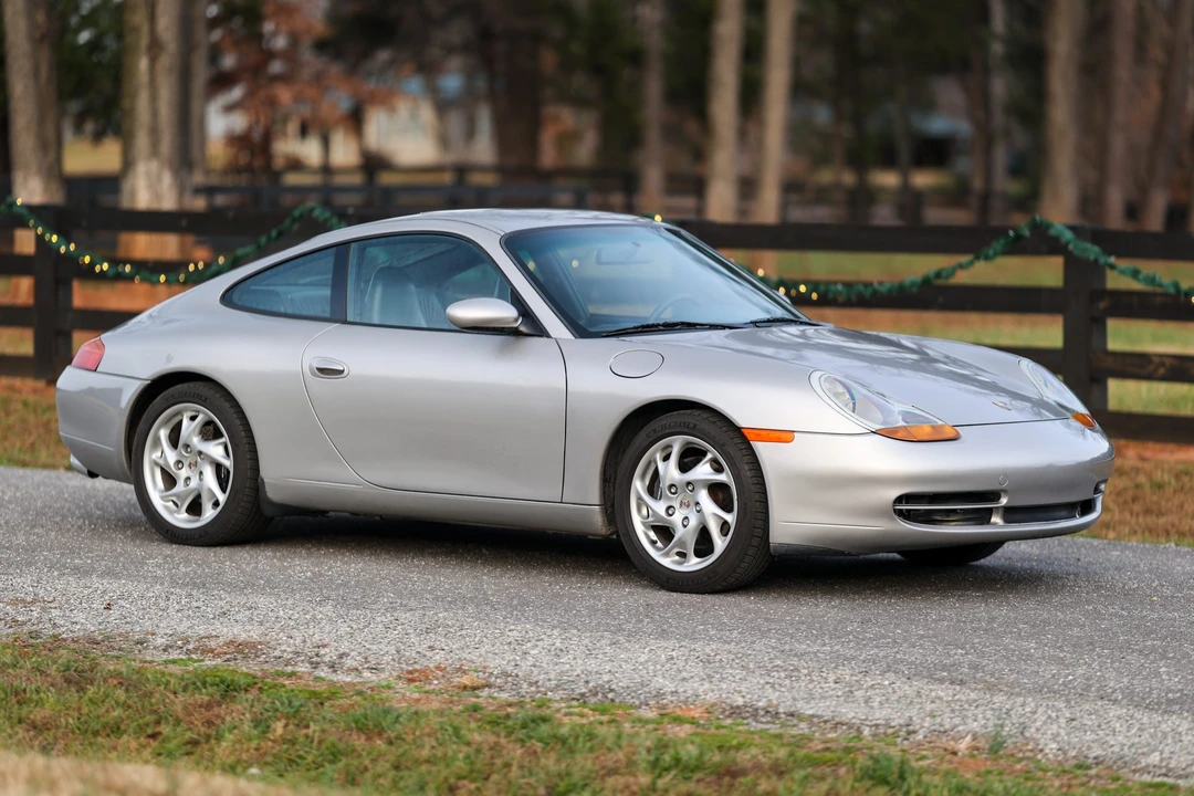 1999 Porsche 996 Carrera - Image 14 of 31