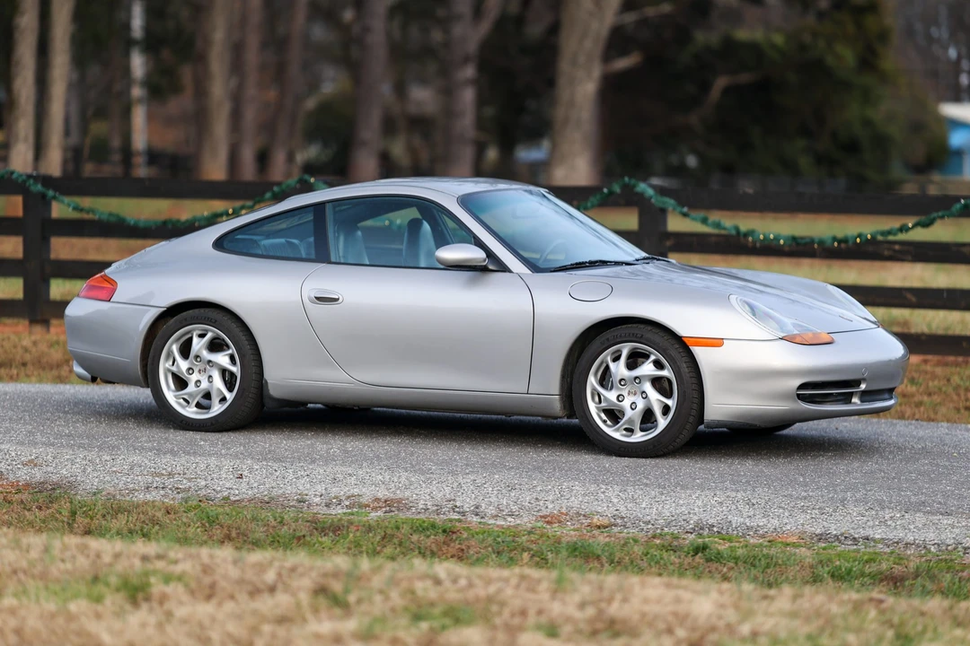 1999 Porsche 996 Carrera - Image 15 of 31