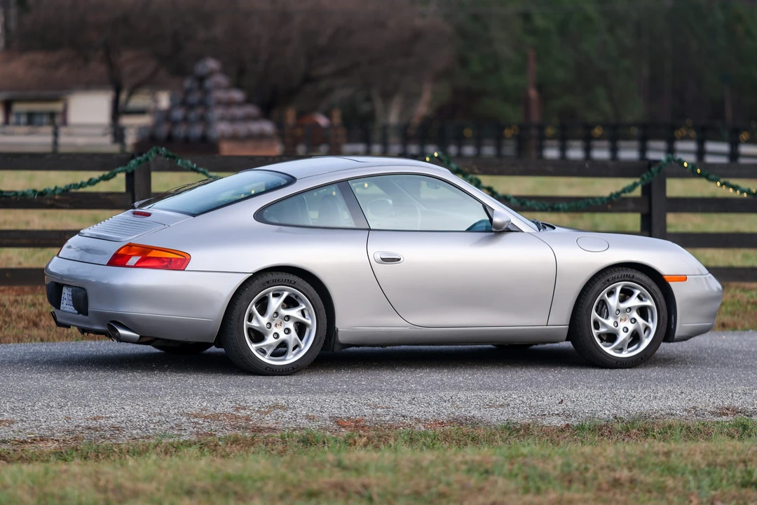 1999 Porsche 996 Carrera - Image 19 of 31