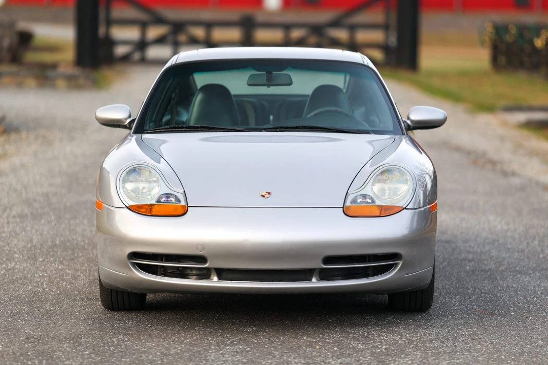1999 Porsche 996 Carrera - Image 10 of 31
