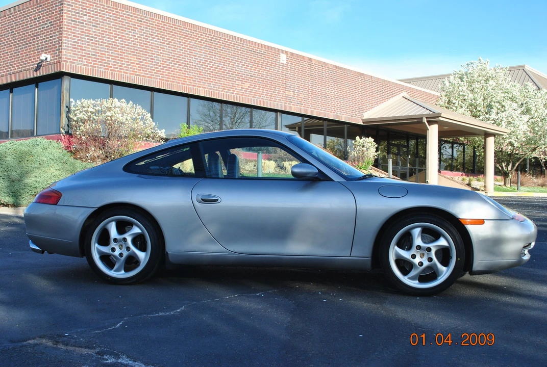 1999 Porsche 996 Carrera - Image 25 of 31