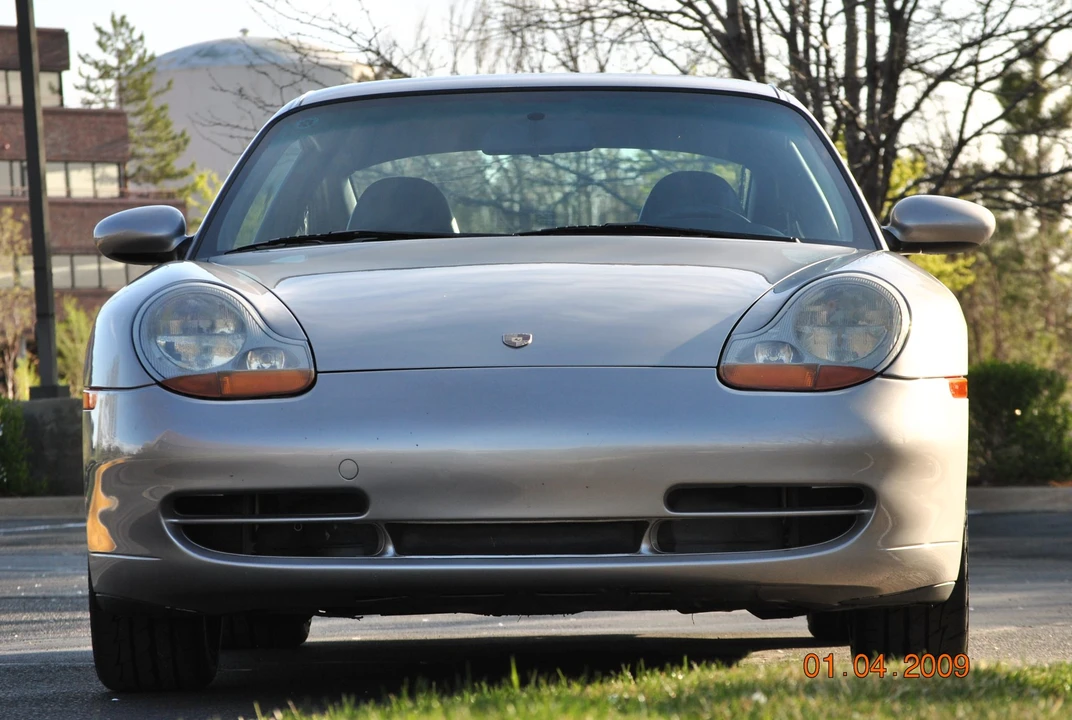 1999 Porsche 996 Carrera - Image 13 of 31