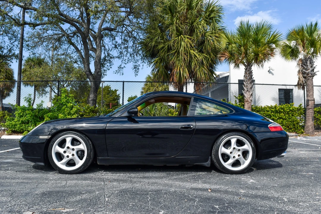 1999 Porsche 996 Carrera - Image 19 of 31
