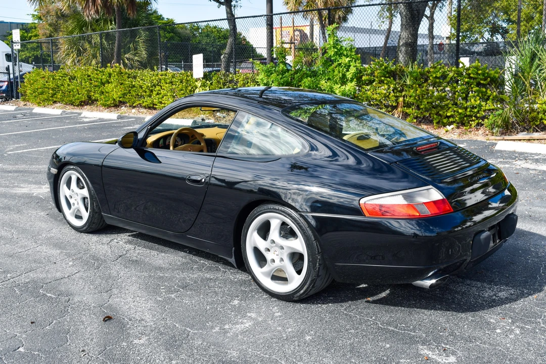 1999 Porsche 996 Carrera - Image 24 of 31
