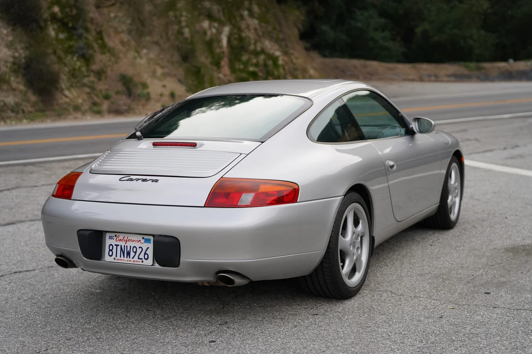 1999 Porsche 996 Carrera - Image 27 of 31