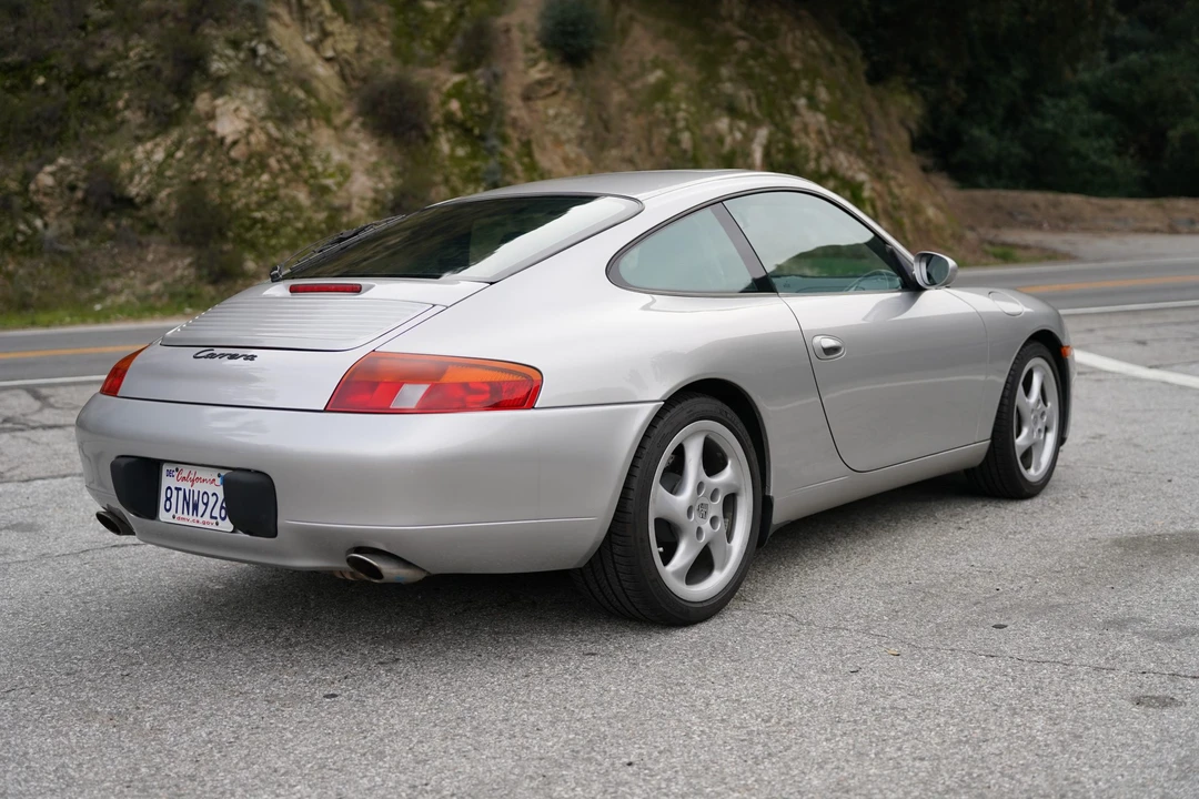 1999 Porsche 996 Carrera - Image 25 of 31
