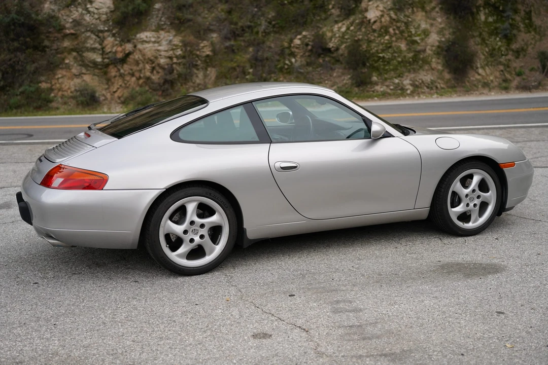 1999 Porsche 996 Carrera - Image 23 of 31