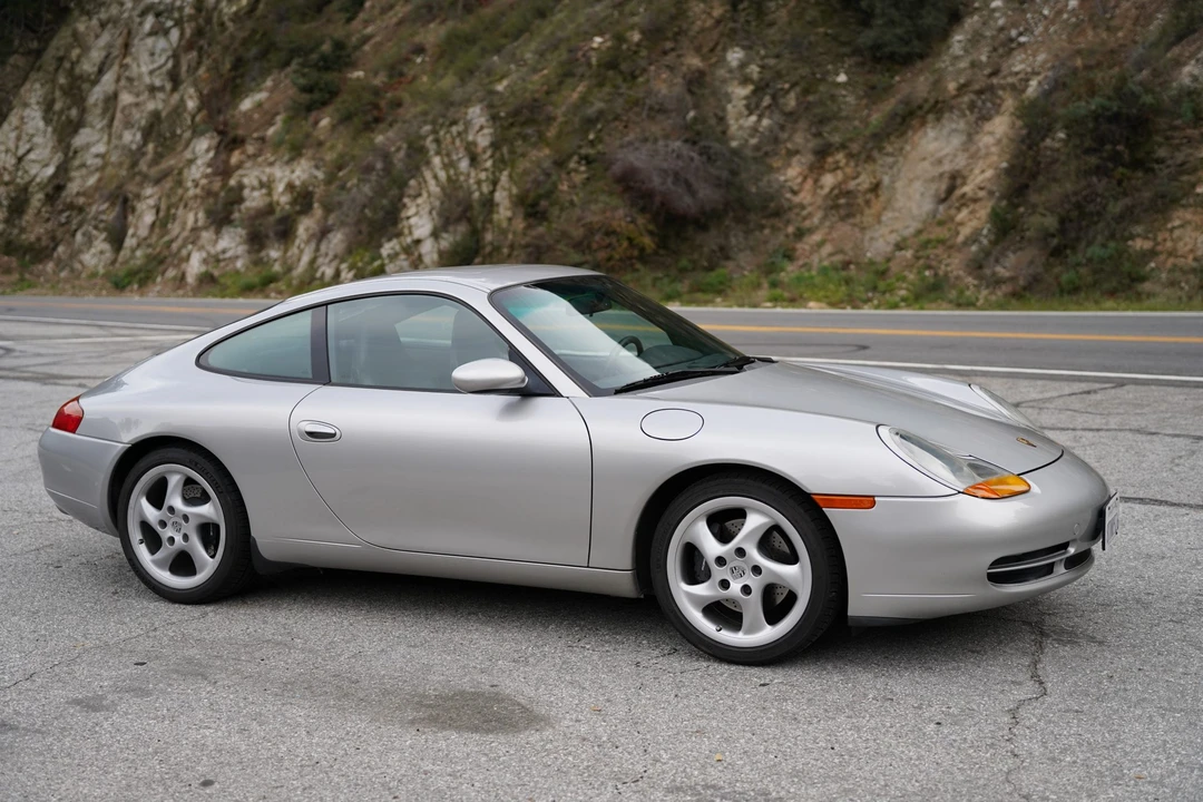 1999 Porsche 996 Carrera - Image 15 of 31
