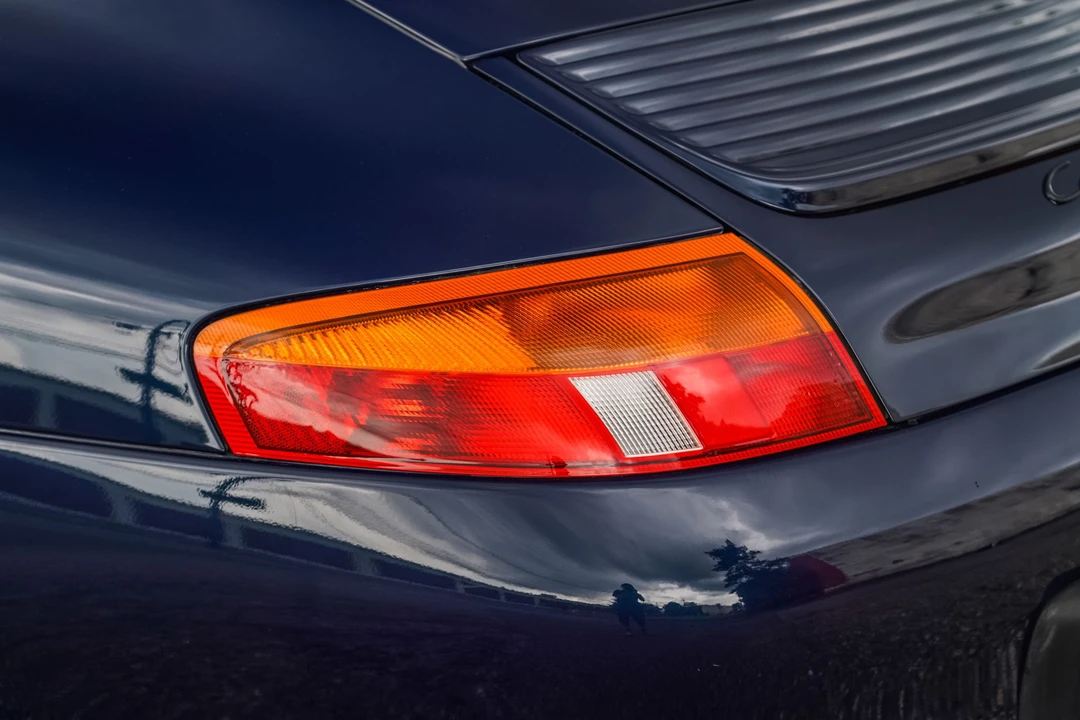 1999 Porsche 996 Carrera - Image 28 of 31