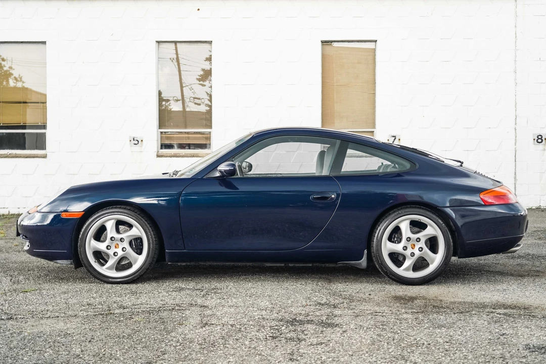 1999 Porsche 996 Carrera - Image 8 of 31