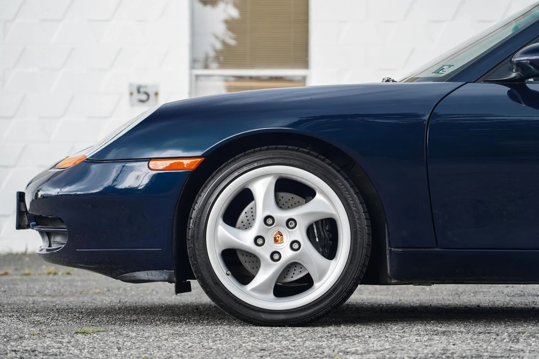 1999 Porsche 996 Carrera - Image 24 of 31