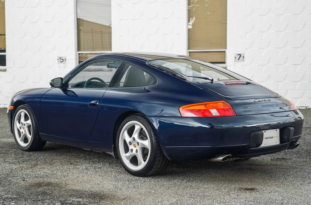 1999 Porsche 996 Carrera - Image 9 of 31