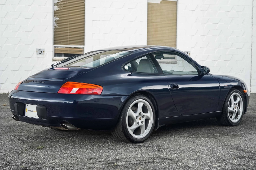 1999 Porsche 996 Carrera - Image 14 of 31