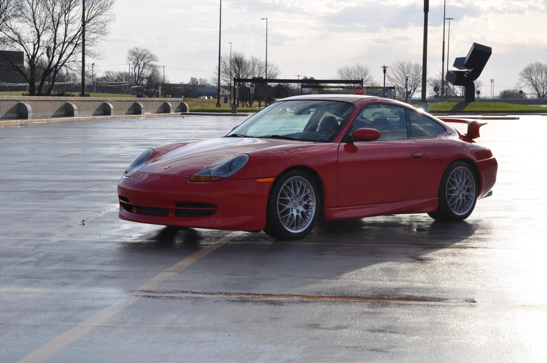 1999 Porsche 996 Carrera - Image 9 of 31