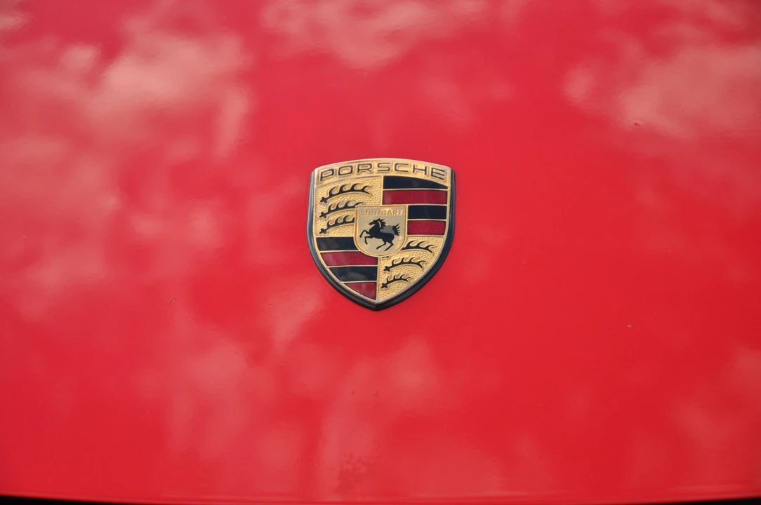1999 Porsche 996 Carrera - Image 22 of 31
