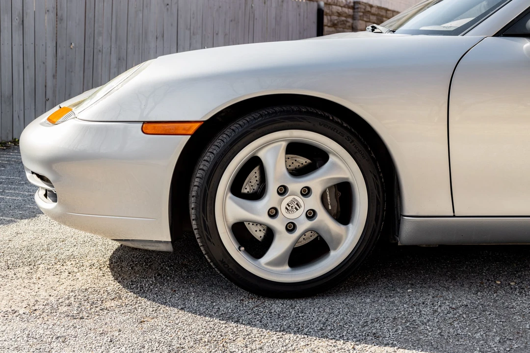 1999 Porsche 996 Carrera - Image 22 of 31