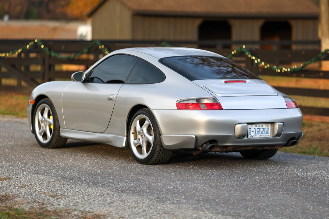1999 Porsche 996 Carrera - Image 27 of 31