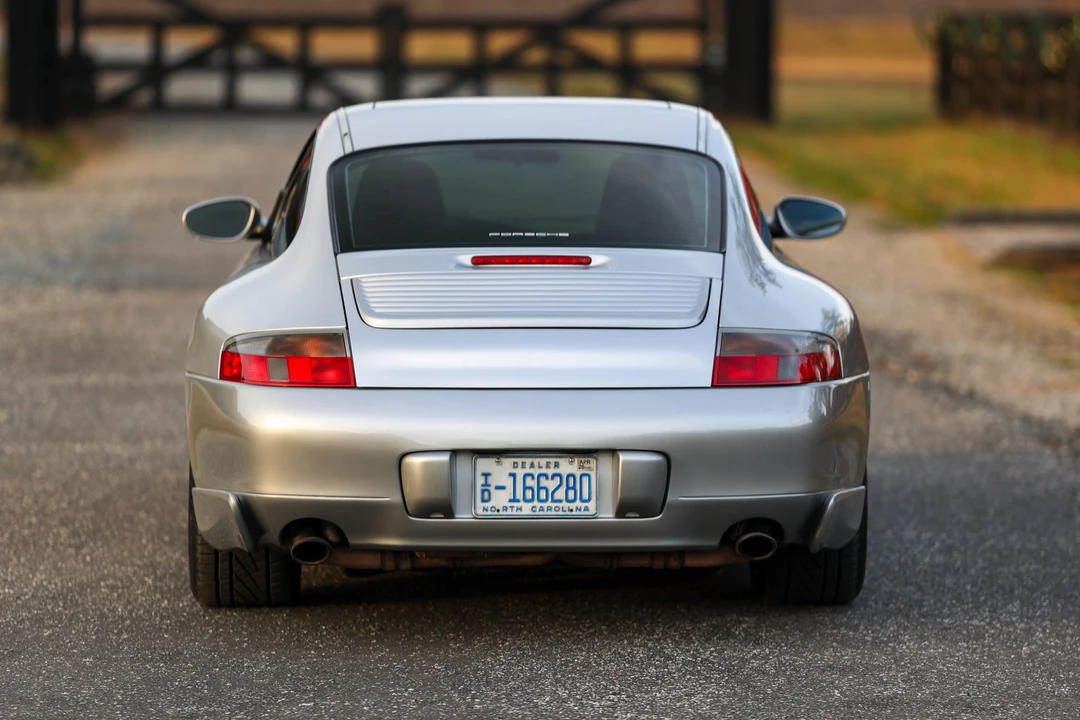1999 Porsche 996 Carrera - Image 23 of 31