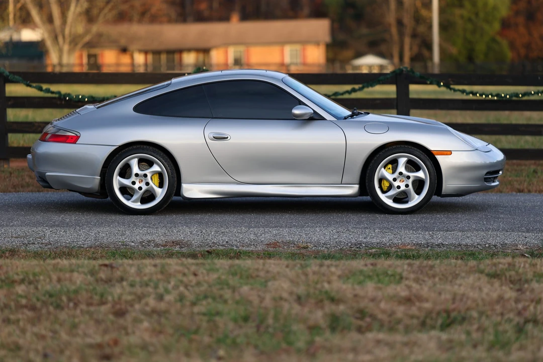 1999 Porsche 996 Carrera - Image 19 of 31