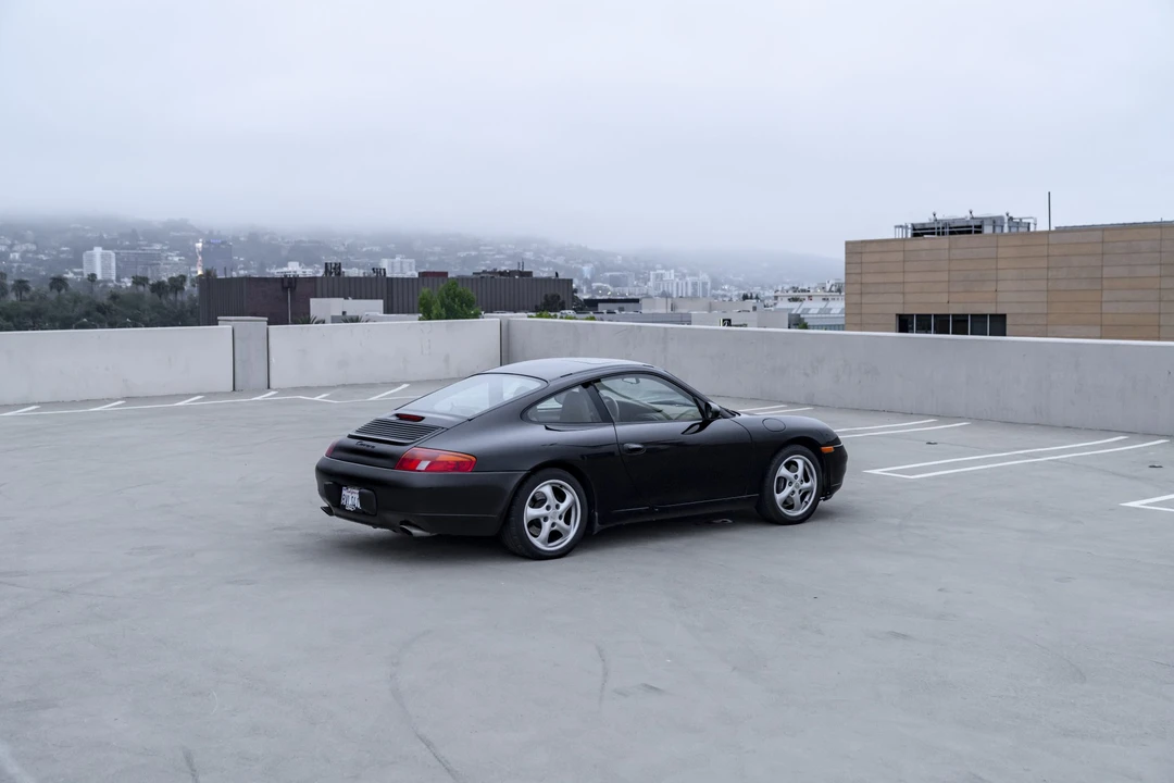 1999 Porsche 996 Carrera - Image 24 of 31