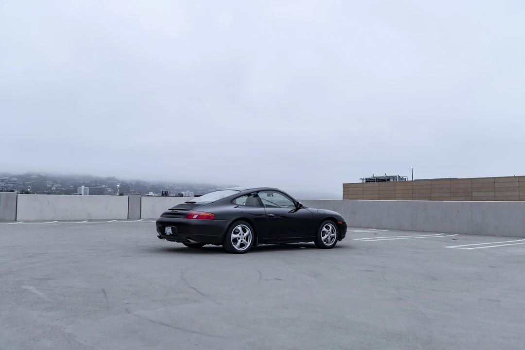 1999 Porsche 996 Carrera - Image 23 of 31