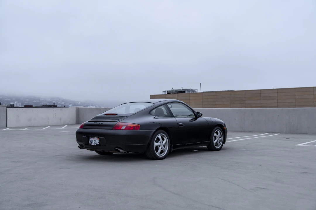 1999 Porsche 996 Carrera - Image 27 of 31
