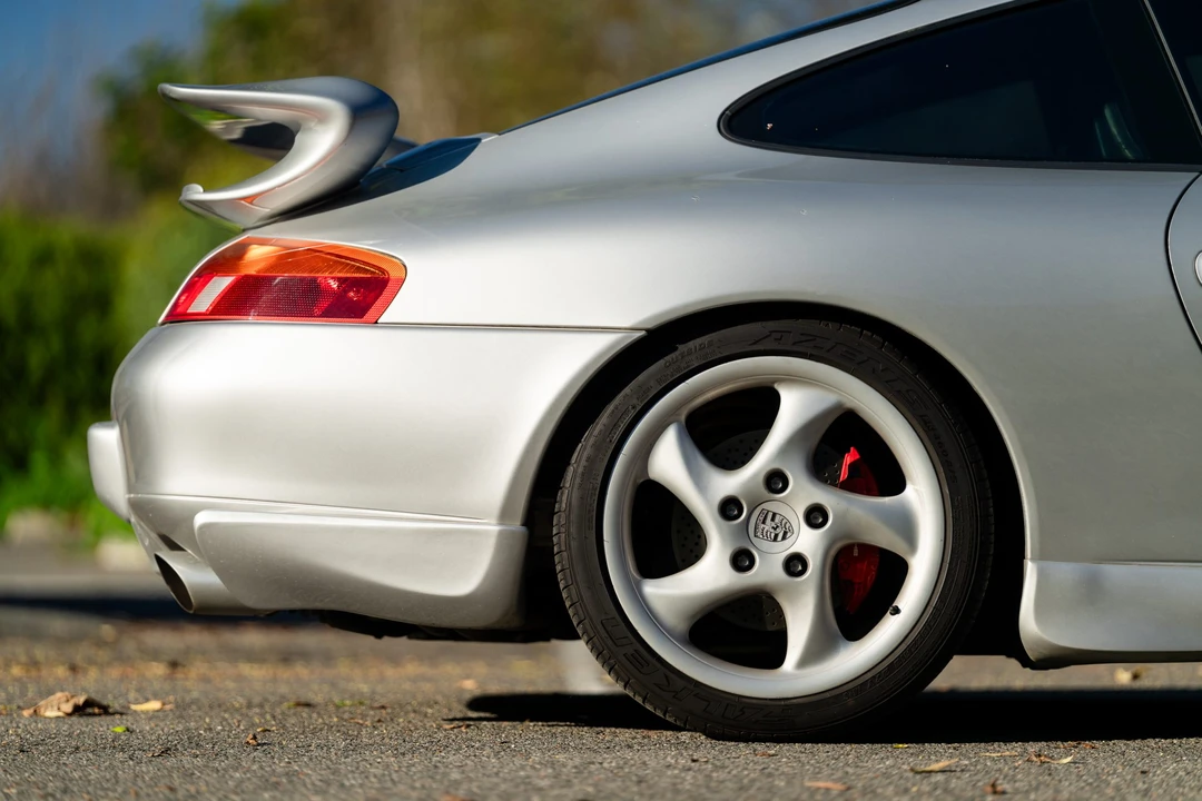 1999 Porsche 996 Carrera - Image 17 of 31