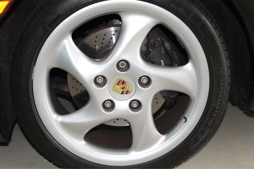 1999 Porsche 996 Carrera - Image 23 of 31