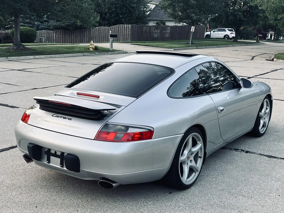 1999 Porsche 996 Carrera - Image 19 of 31