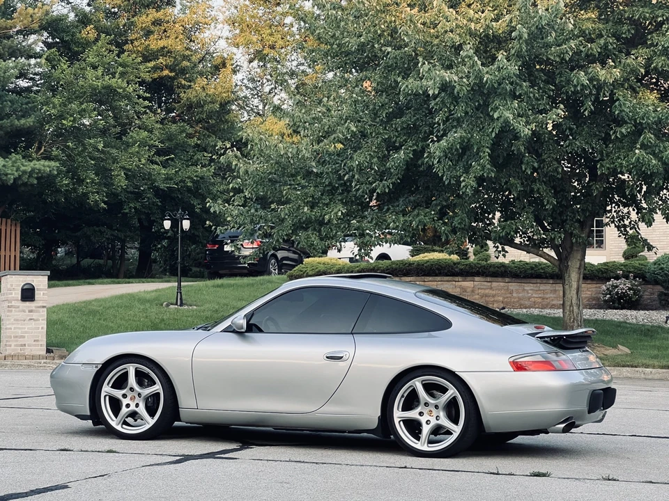 1999 Porsche 996 Carrera - Image 9 of 31