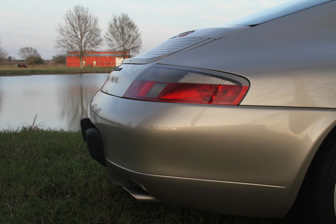 1999 Porsche 996 Carrera - Image 10 of 31
