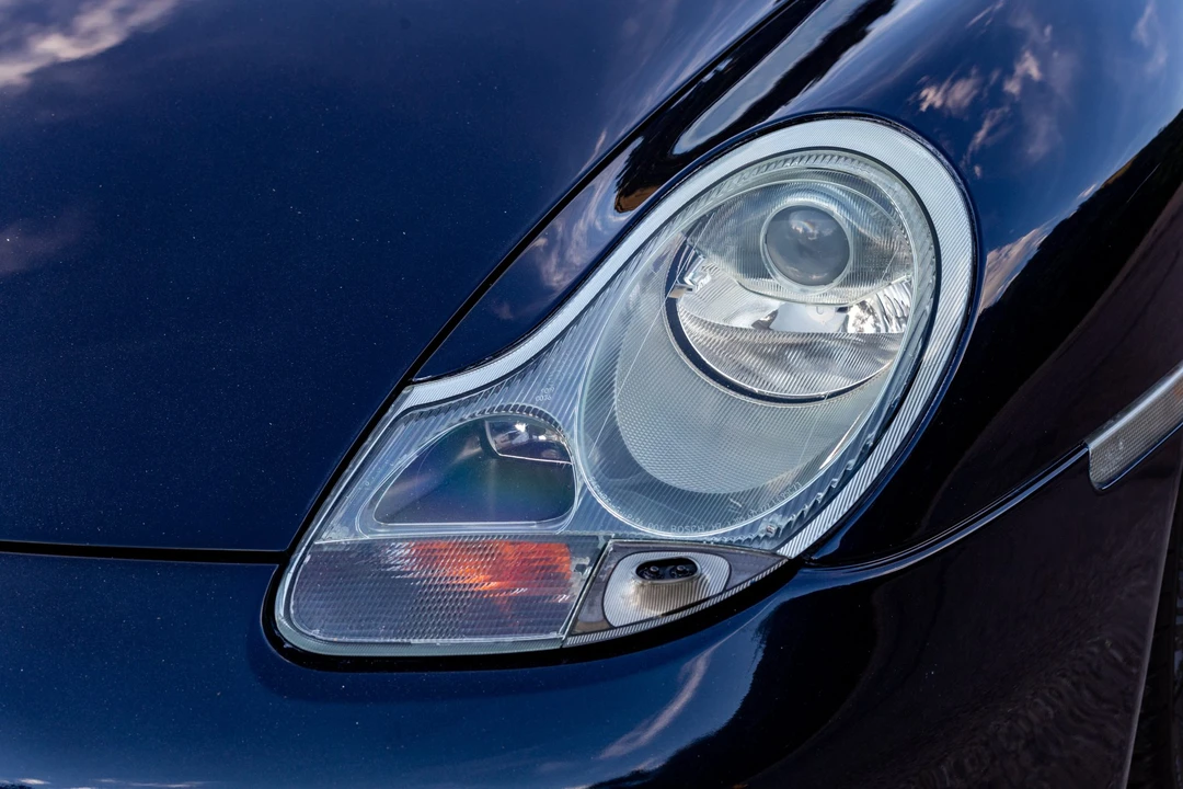 1999 Porsche 996 Carrera - Image 14 of 31