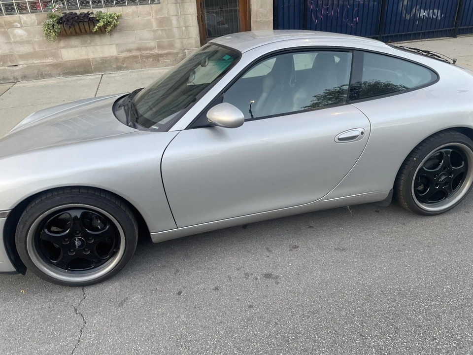 1999 Porsche 996 Carrera - Image 17 of 31
