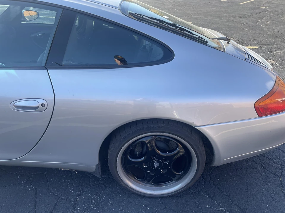 1999 Porsche 996 Carrera - Image 19 of 31
