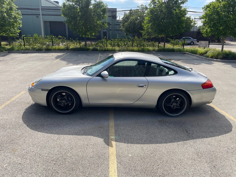 1999 Porsche 996 Carrera - Image 13 of 31