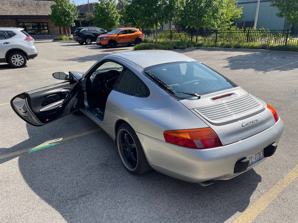 1999 Porsche 996 Carrera - Image 11 of 31
