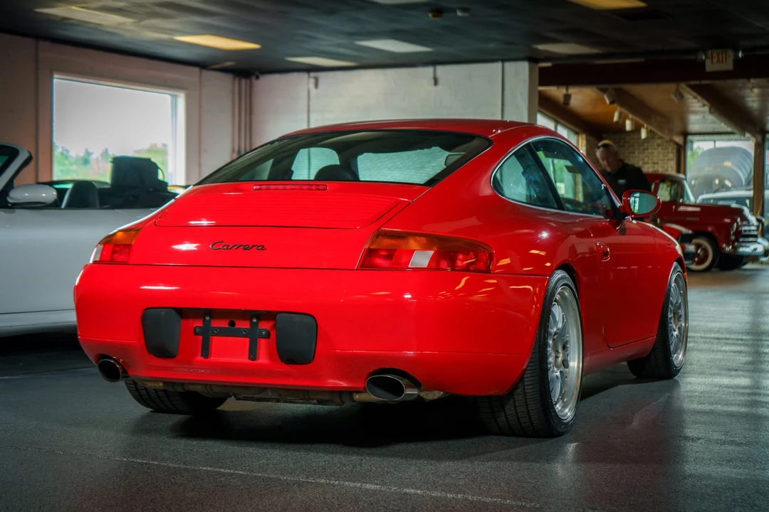1999 Porsche 996 Carrera - Image 27 of 31