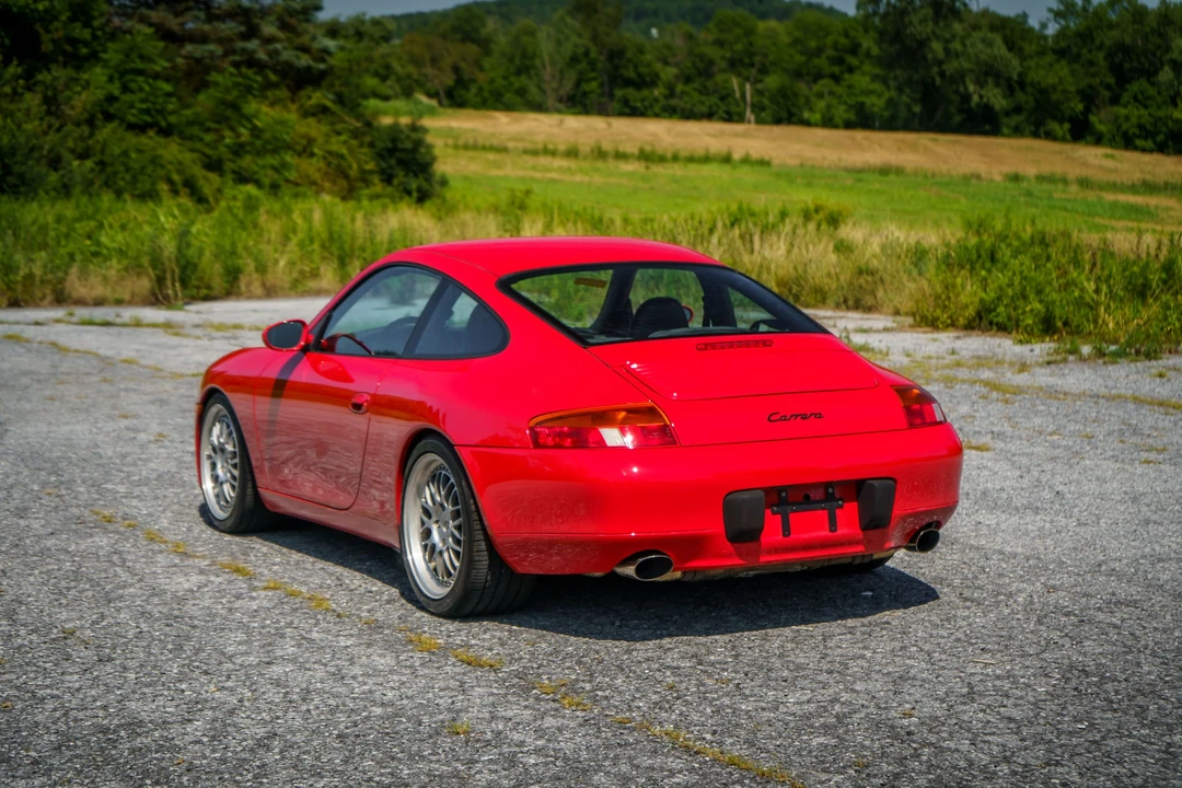1999 Porsche 996 Carrera - Image 9 of 31