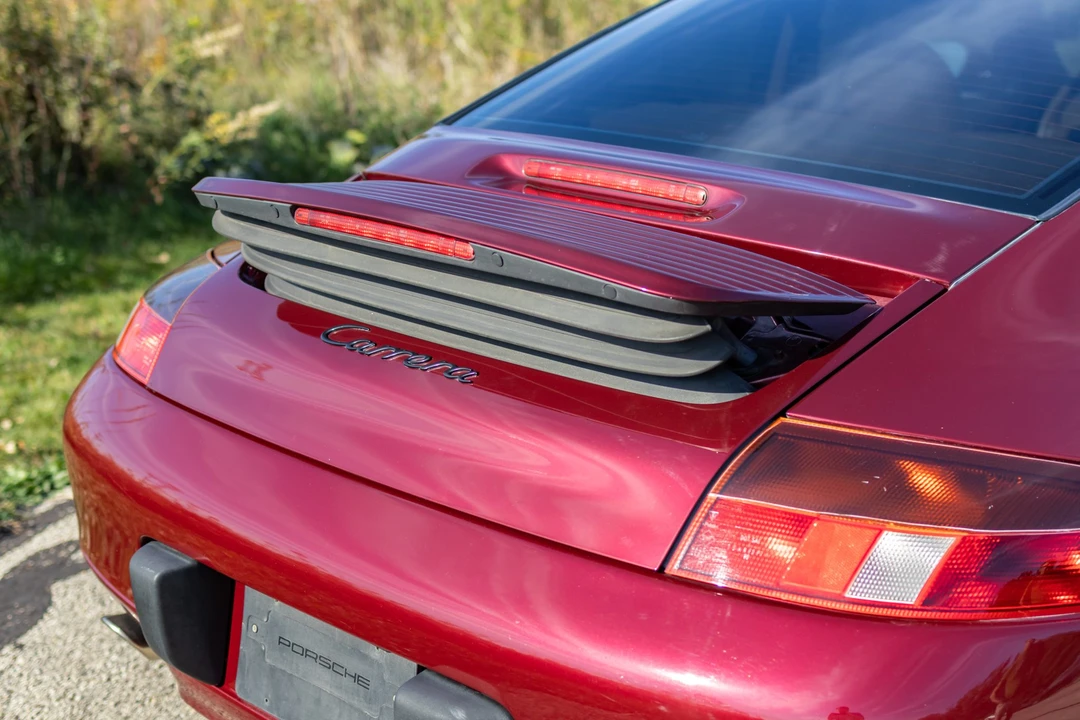 1999 Porsche 996 Carrera - Image 10 of 31