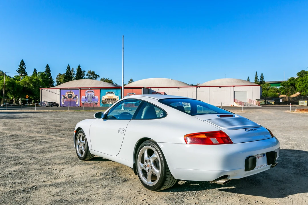 1999 Porsche 996 Carrera - Image 8 of 31