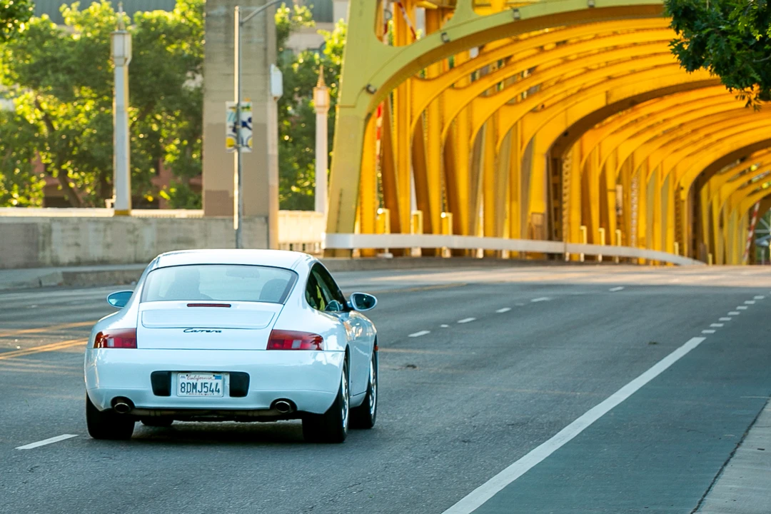 1999 Porsche 996 Carrera - Image 30 of 31