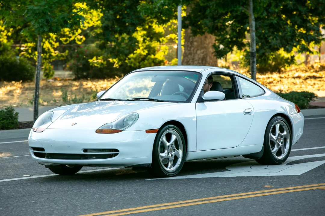 1999 Porsche 996 Carrera - Image 6 of 31