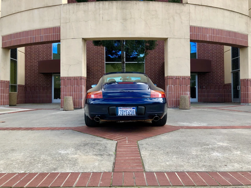 1999 Porsche 996 Carrera - Image 8 of 31