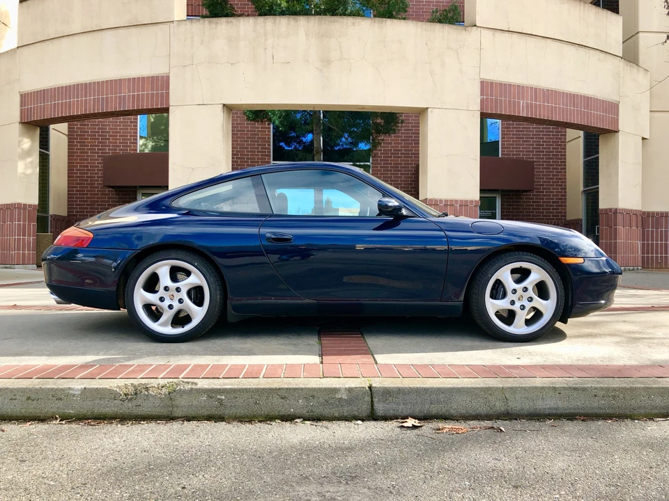 1999 Porsche 996 Carrera - Image 9 of 31