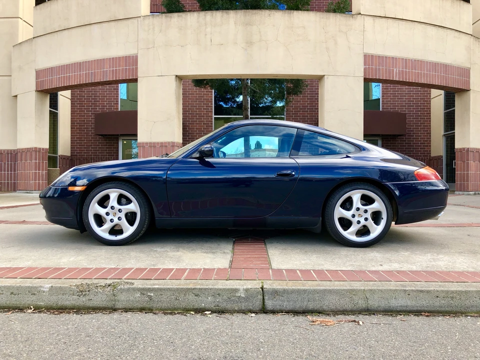 1999 Porsche 996 Carrera - Image 11 of 31
